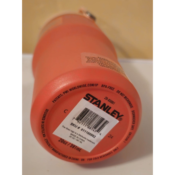 Stanley-Starbucks 20oz Tumbler Flip straw and Top Handle Coral/Salmon RARE - Picture 4 of 5